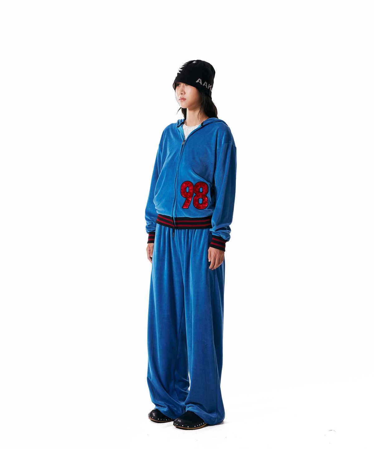 아캄(AAKAM) 98 Patch Velour Zip-Up Hoodie (Blue)