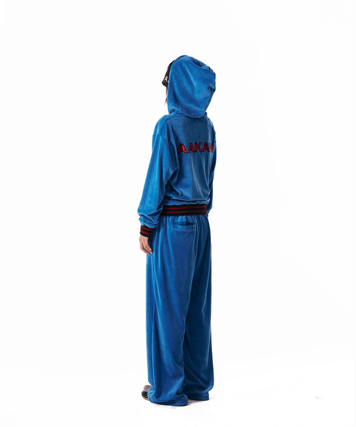 아캄(AAKAM) 98 Patch Velour Zip-Up Hoodie (Blue)