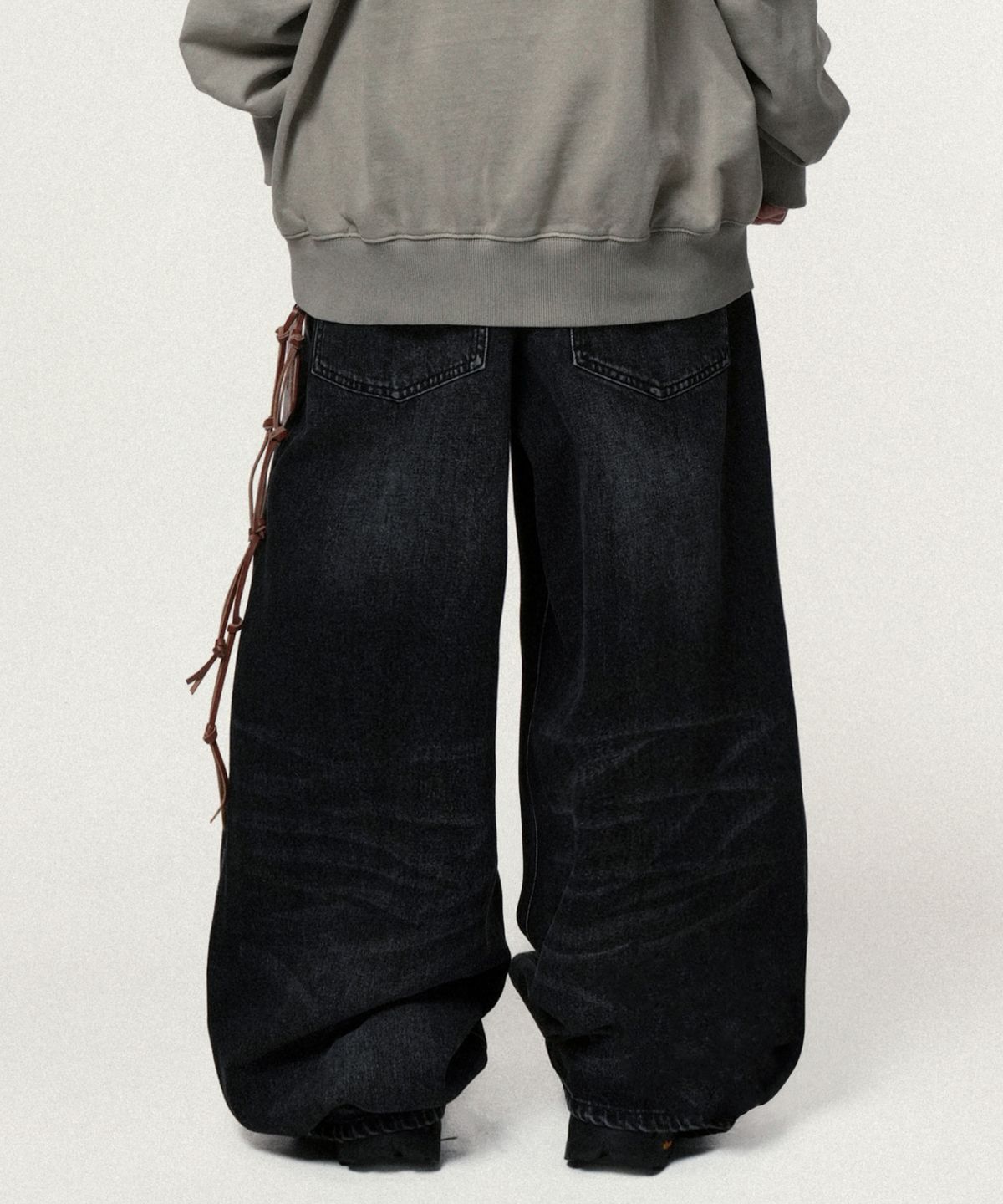 아이돈워너셀(IDWS) Spear Denim Pants Black