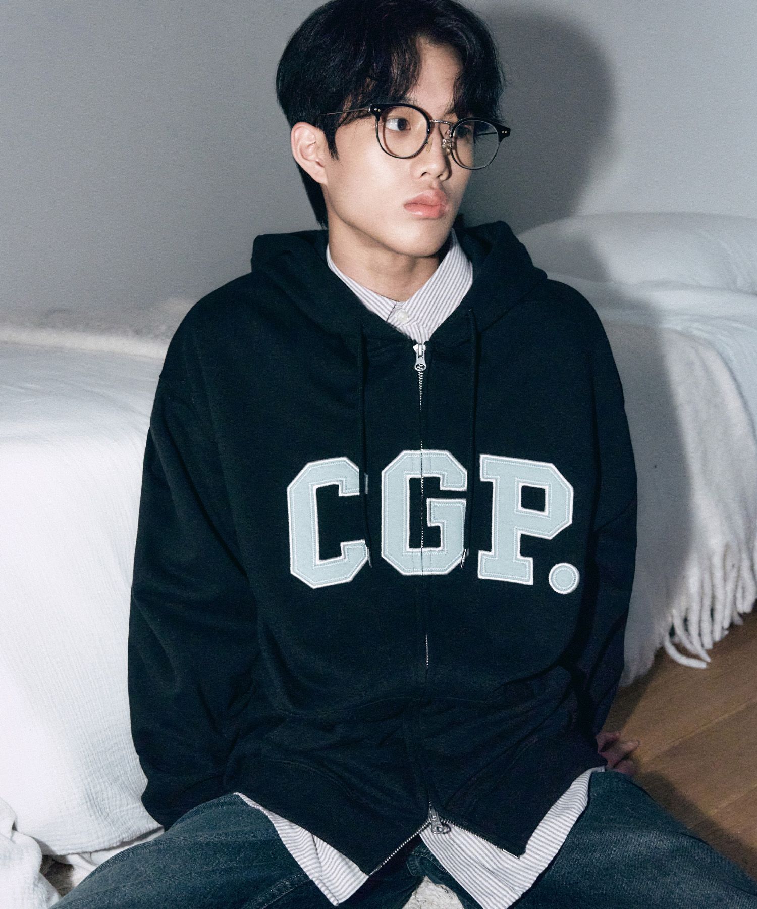 MUSINSA | Codegraphy CGP Arch Logo Hood Zip-Up_Black
