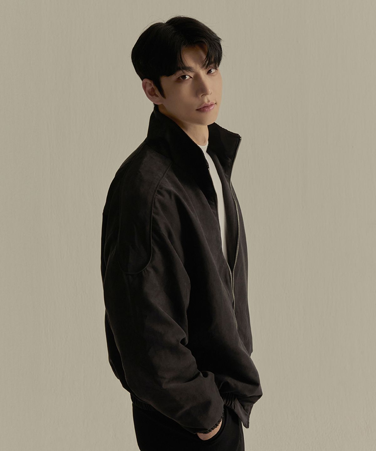 나인제트(NINEZ) 숄더패치 헤비웨이트 스웨이드 자켓 (2color)
