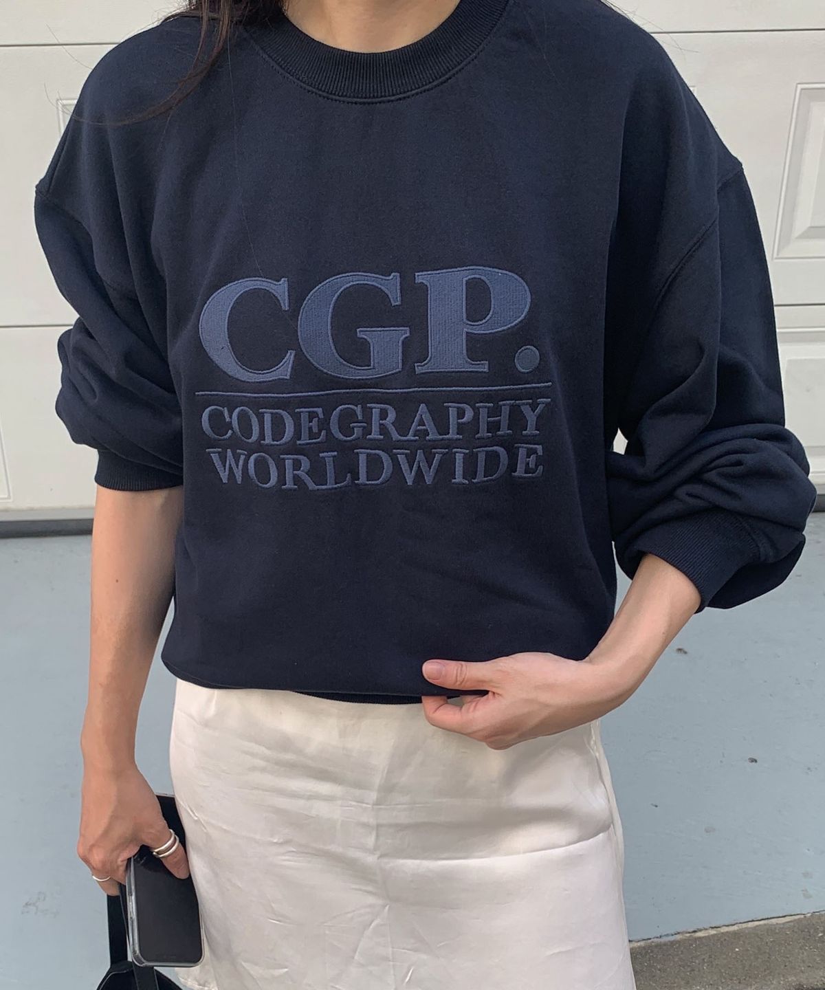 코드그라피(CGP) 스퀘어 로고 맨투맨_다크네이비
