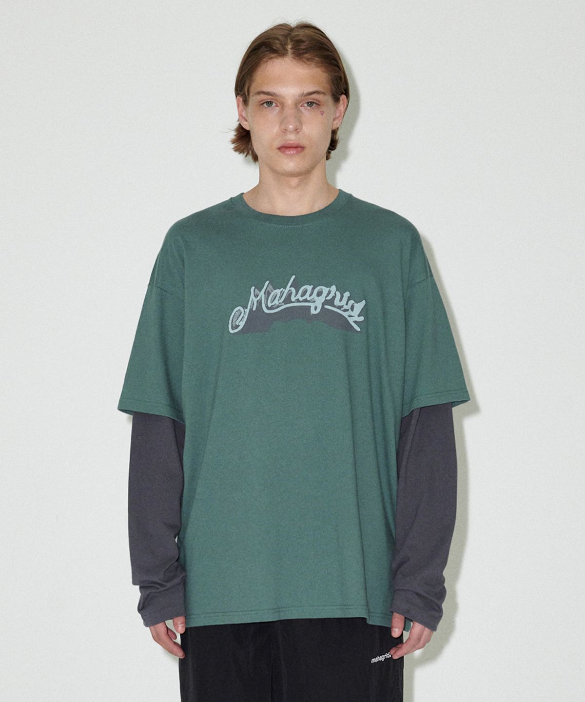마하그리드(MAHAGRID) SYMBOL LAYERED LS TEE BLUE(MG2EFMT568A)