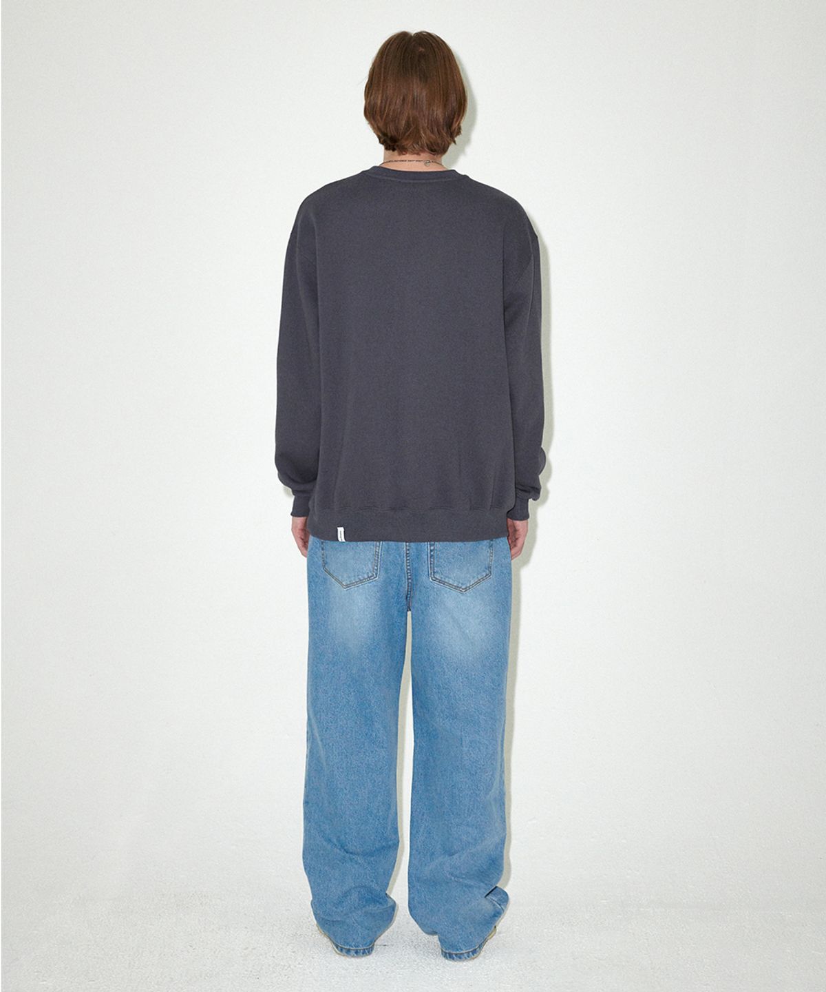 마하그리드(MAHAGRID) ROSE VARSITY SWEATSHIRT CHARCOAL(MG2EFMM454A)