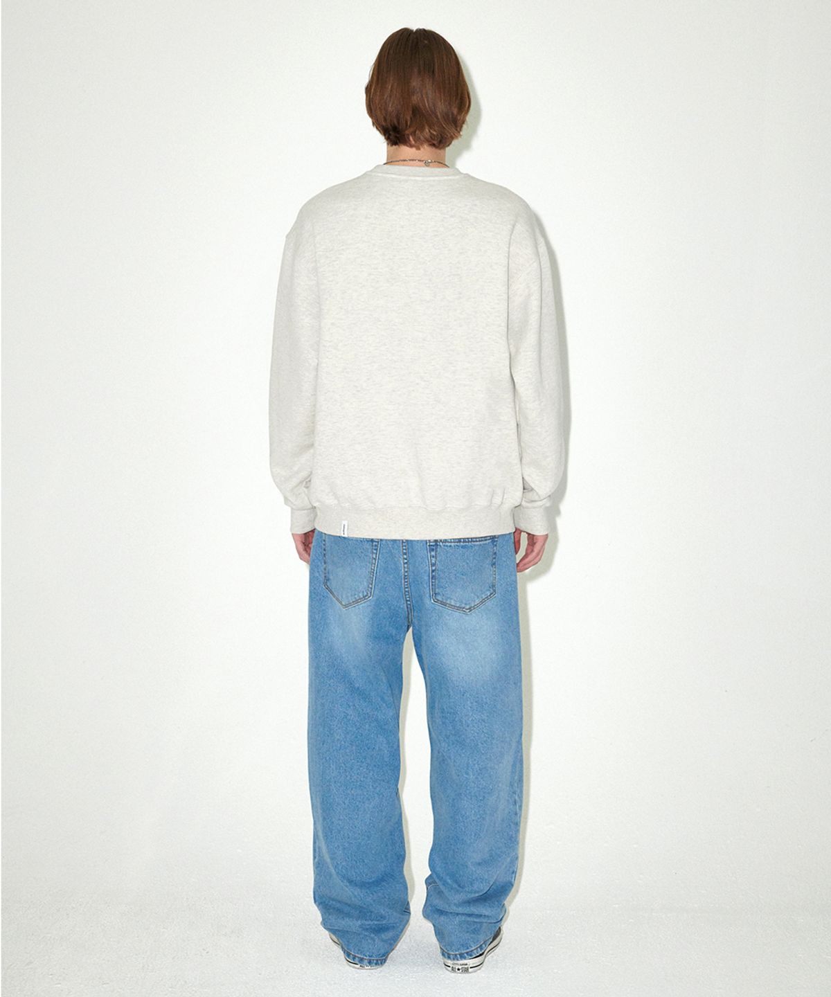 마하그리드(MAHAGRID) LOGO LIST SWEATSHIRT OATMEAL(MG2EFMM455A)