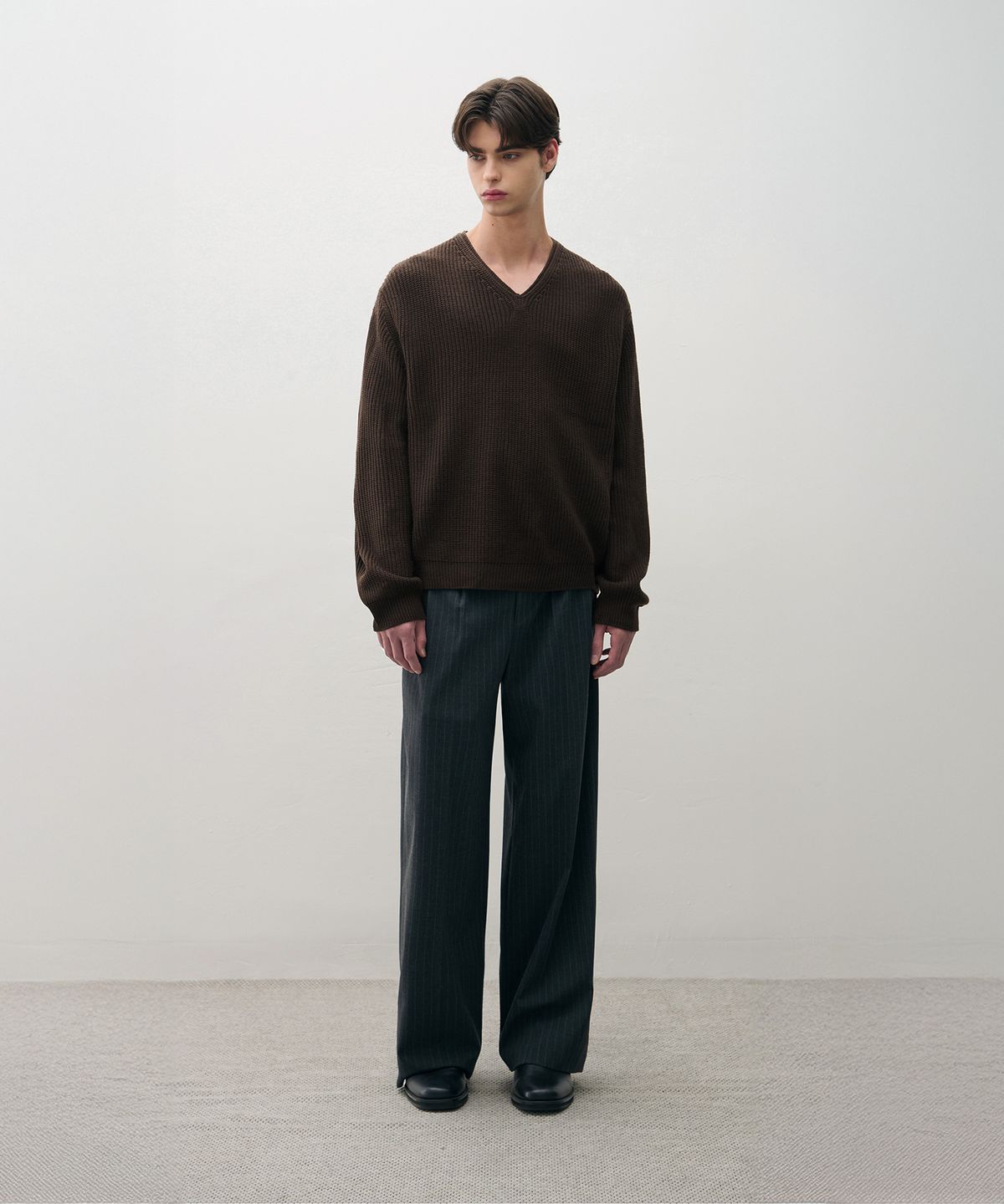 드로우핏(DRAW FIT) 코지드 브이넥 풀오버 니트 [BROWN]
