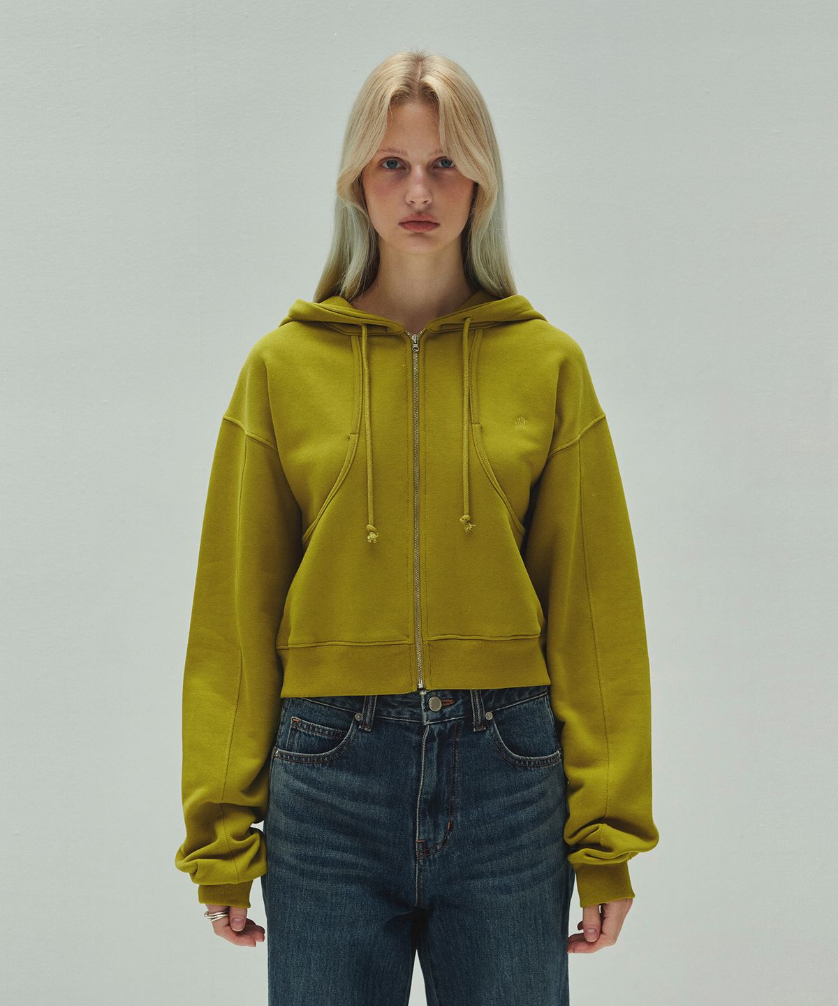 다이애그널(DIAGONAL) CROPPED HOODIE ZIP UP (olive)