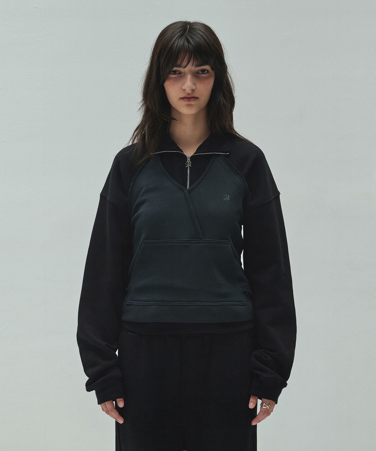 다이애그널(DIAGONAL) HALTER NECK TUBE TOP (dark grey)