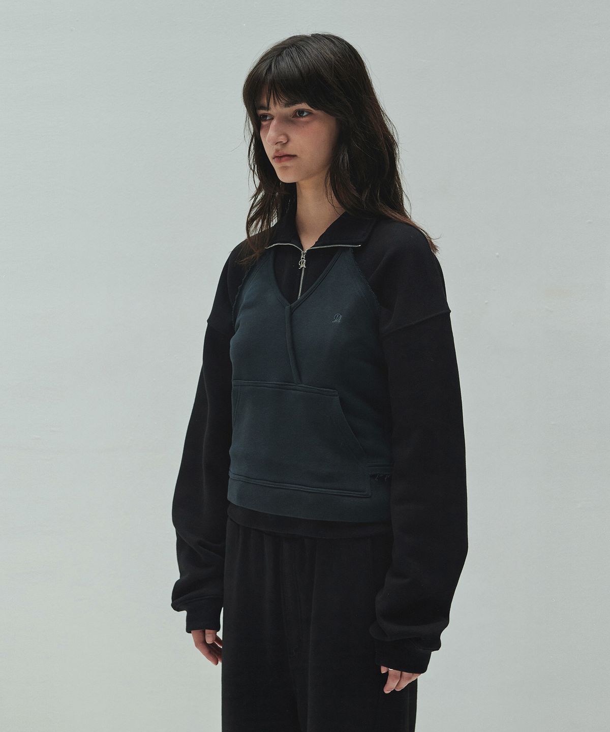 다이애그널(DIAGONAL) HALTER NECK TUBE TOP (dark grey)