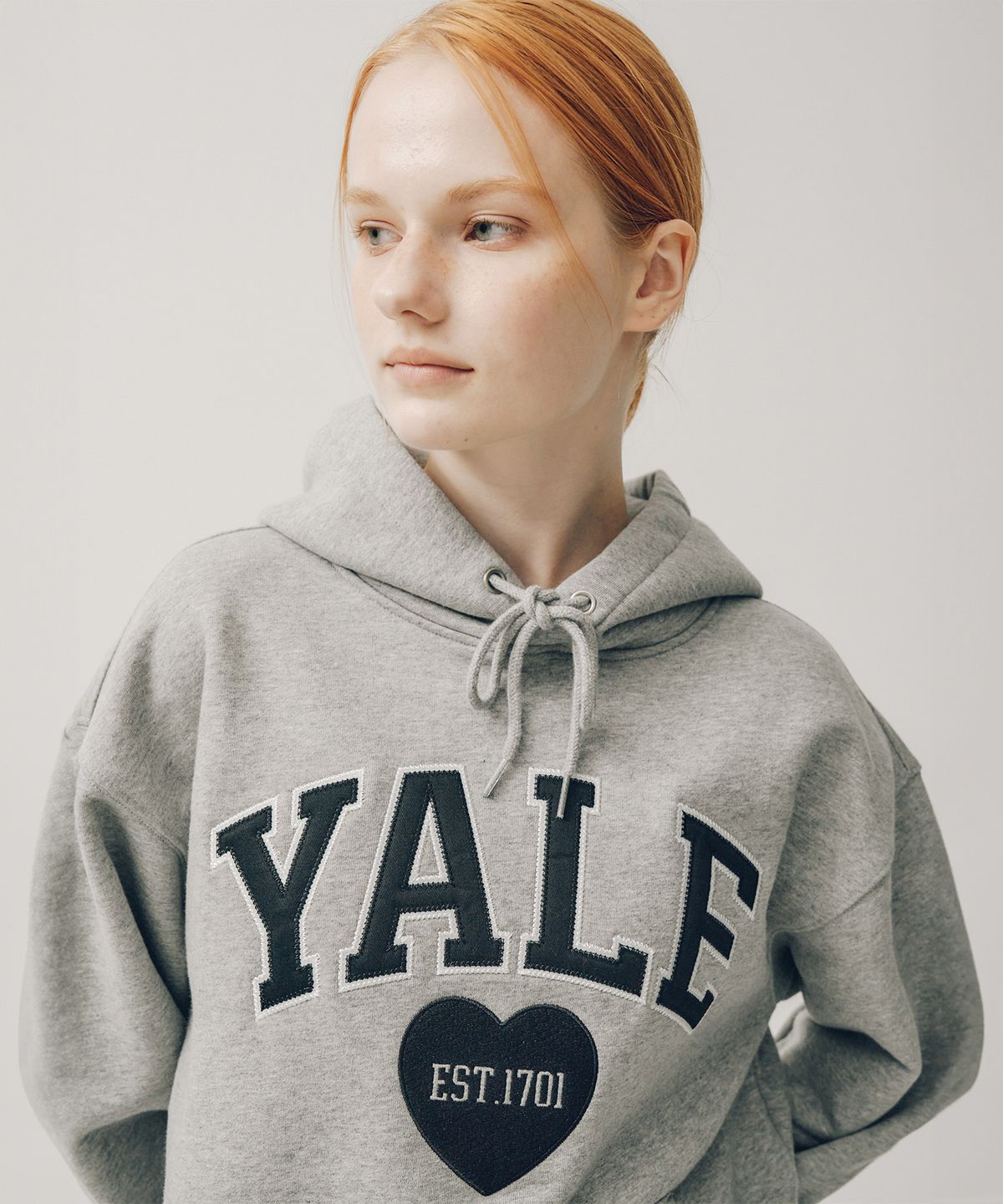 예일(YALE) 하트 투톤아치 후드_그레이