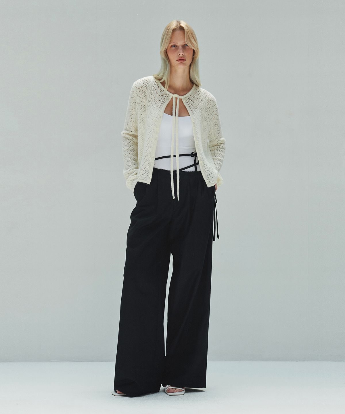 다이애그널(DIAGONAL) LACE PUNCHING KNIT CARDIGAN (ivory)