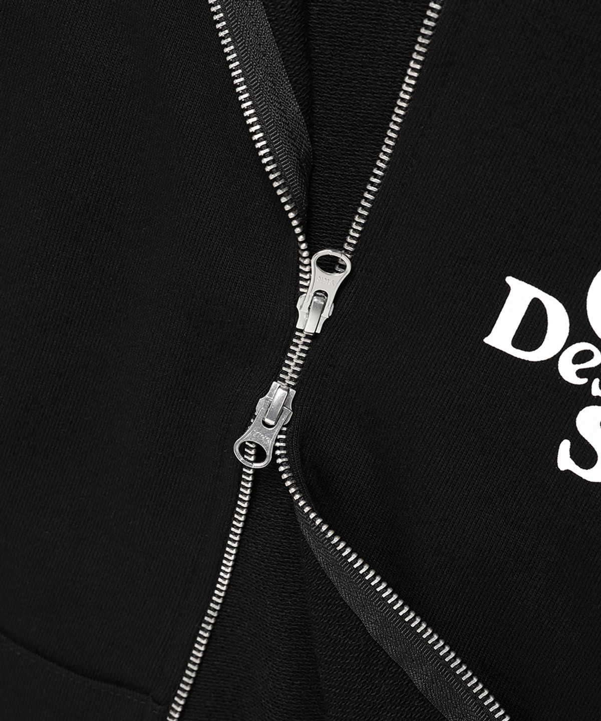 카비시(CAVISH) SELLER LOGO ZIP UP HOODIE BLACK(CV2FSUM480A)