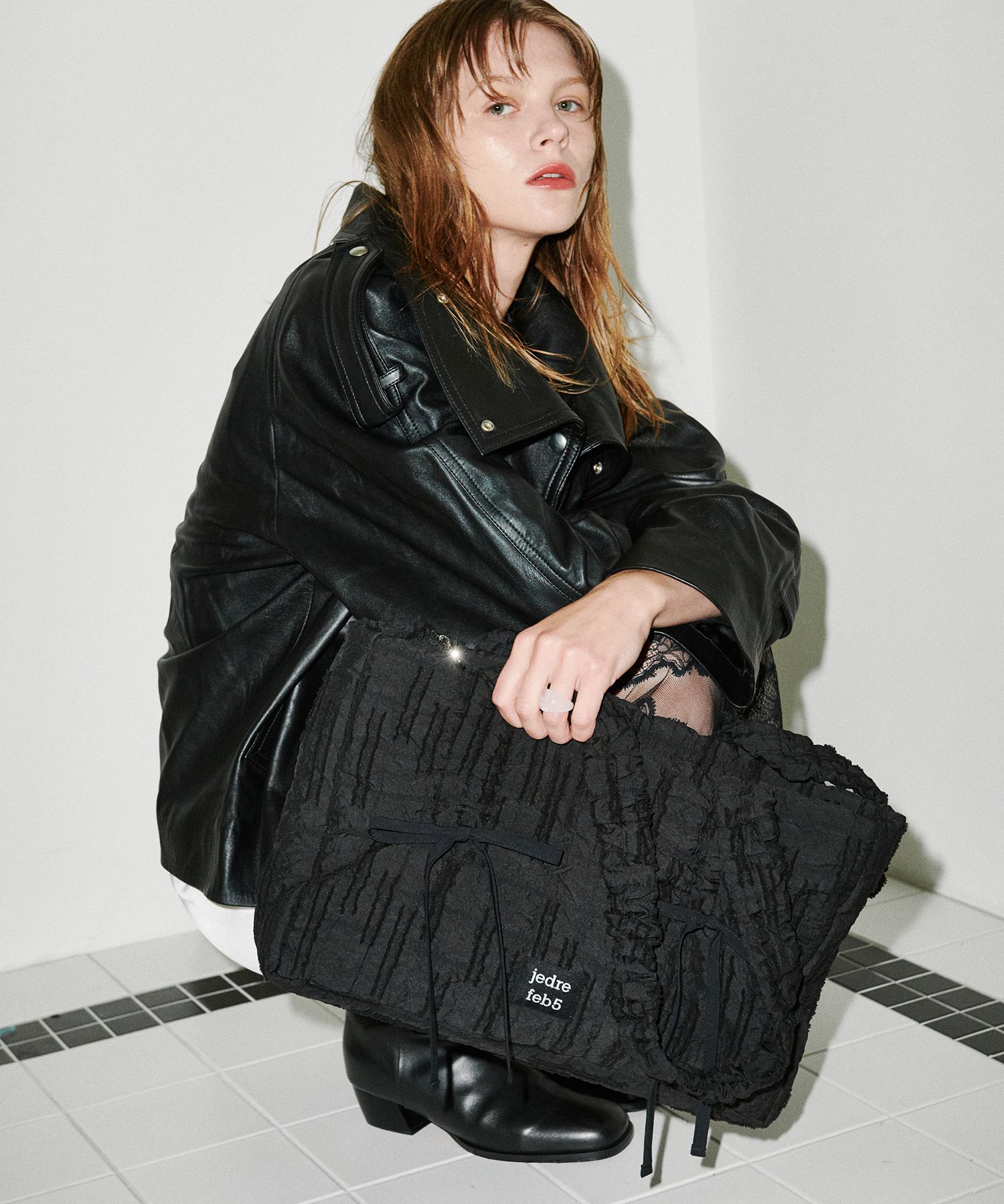 【韓国 JEDREFEB5】Puffer butterfly shoulder bag Medium Designer fashion, Seoul-fully created | W Concept