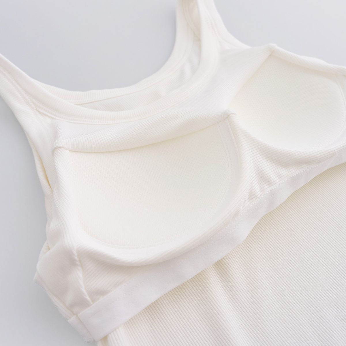 아워위(OURWE) 캡내장 골지 이너 민소매 나시 티셔츠 (3 colors)