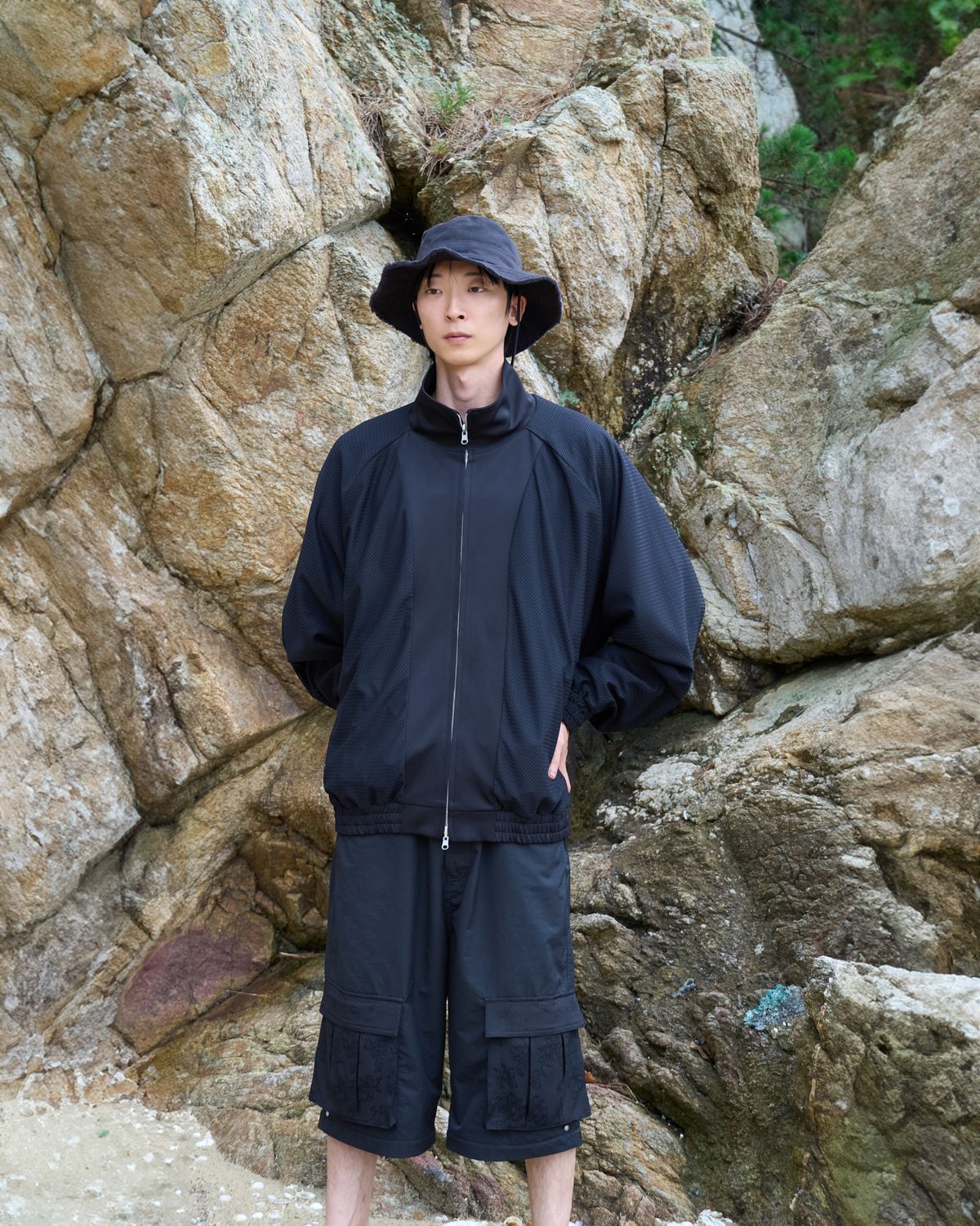 유수도시(YUSOODOSI) Tweed Sleeved Reversible Track jacket (Plain ver.)
