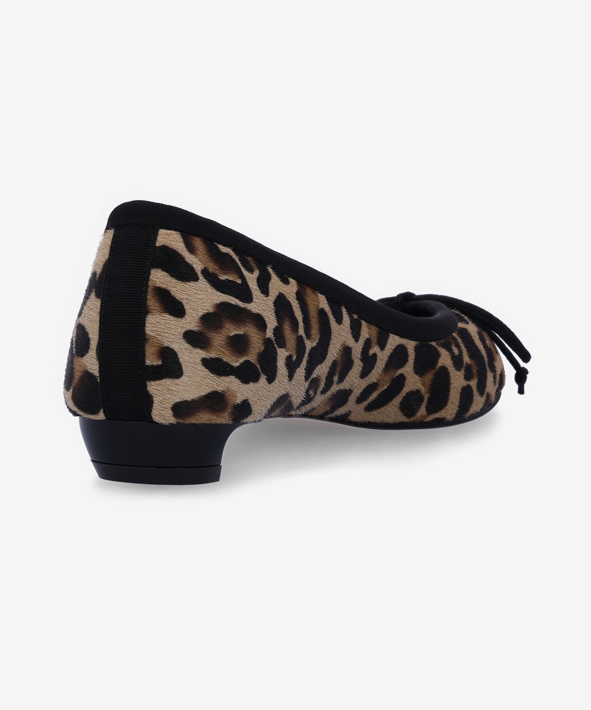 알렉산더 맥퀸(ALEXANDER McQUEEN) 아르마딜로 발레 플랫 슈즈 - 레오파드:블랙 / 797579WLEN72044