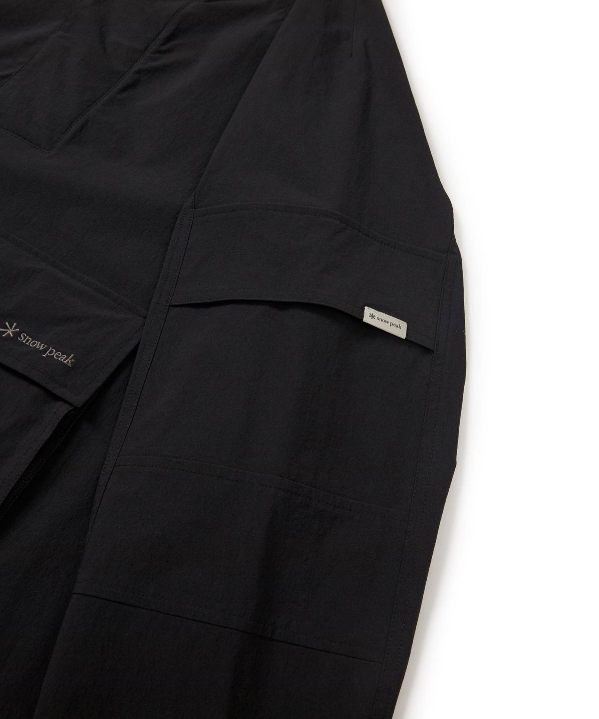 스노우피크 어패럴(SNOWPEAK APPAREL) 루트 아노락 (S24FMRAN62) Black
