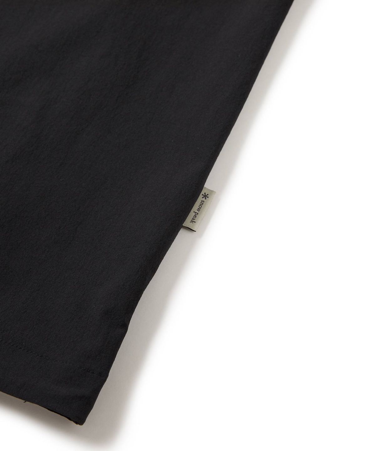 스노우피크 어패럴(SNOWPEAK APPAREL) 루트 아노락 (S24FMRAN62) Black