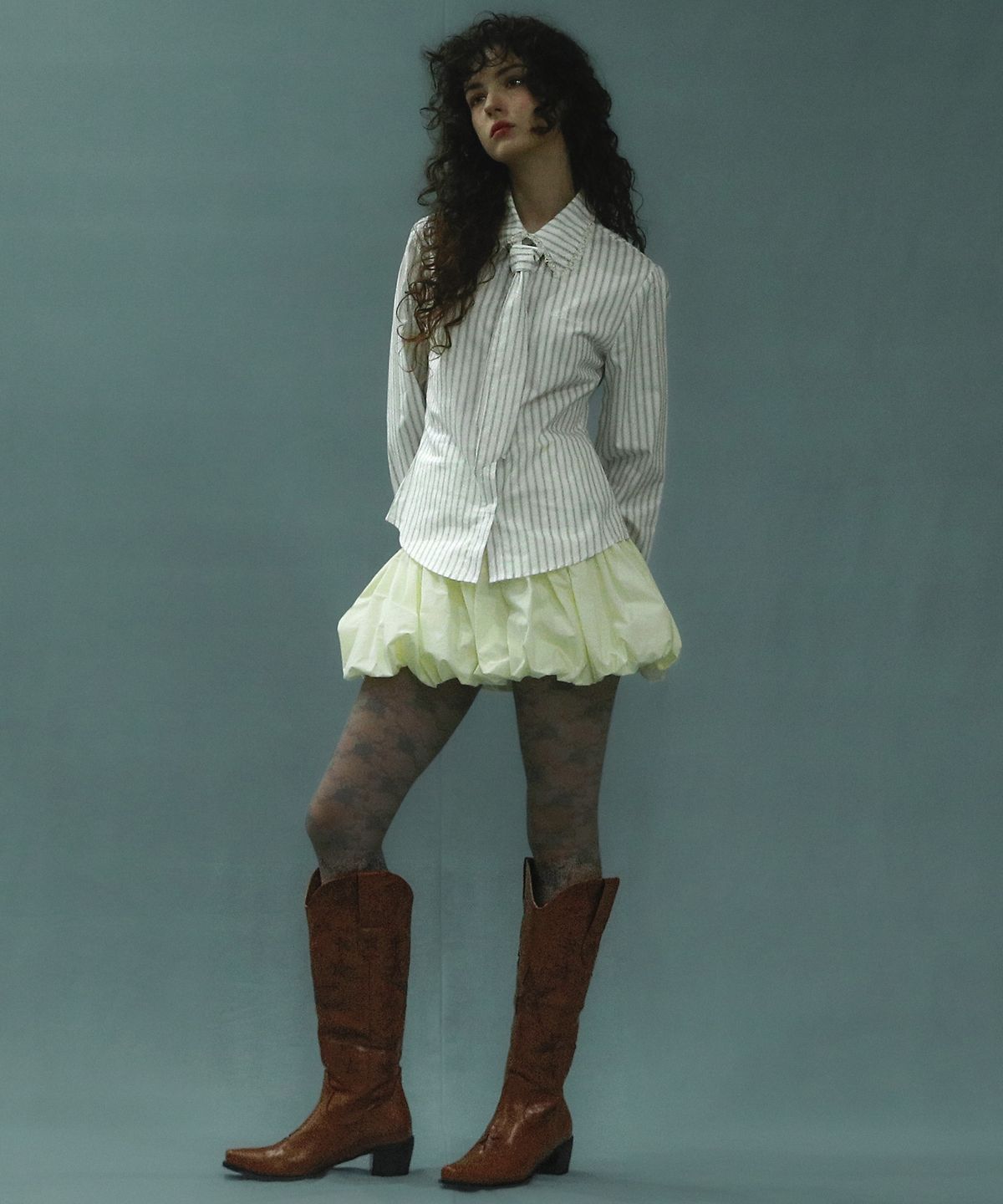 배드블루(BADBLUE) Stripe Lace Tie Shirt Ivory