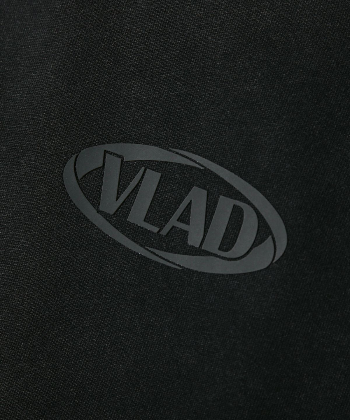 디미트리블랙(DIMITRI BLACK) VLAD 피그먼트 슬래쉬 롱슬리브 티셔츠_차콜