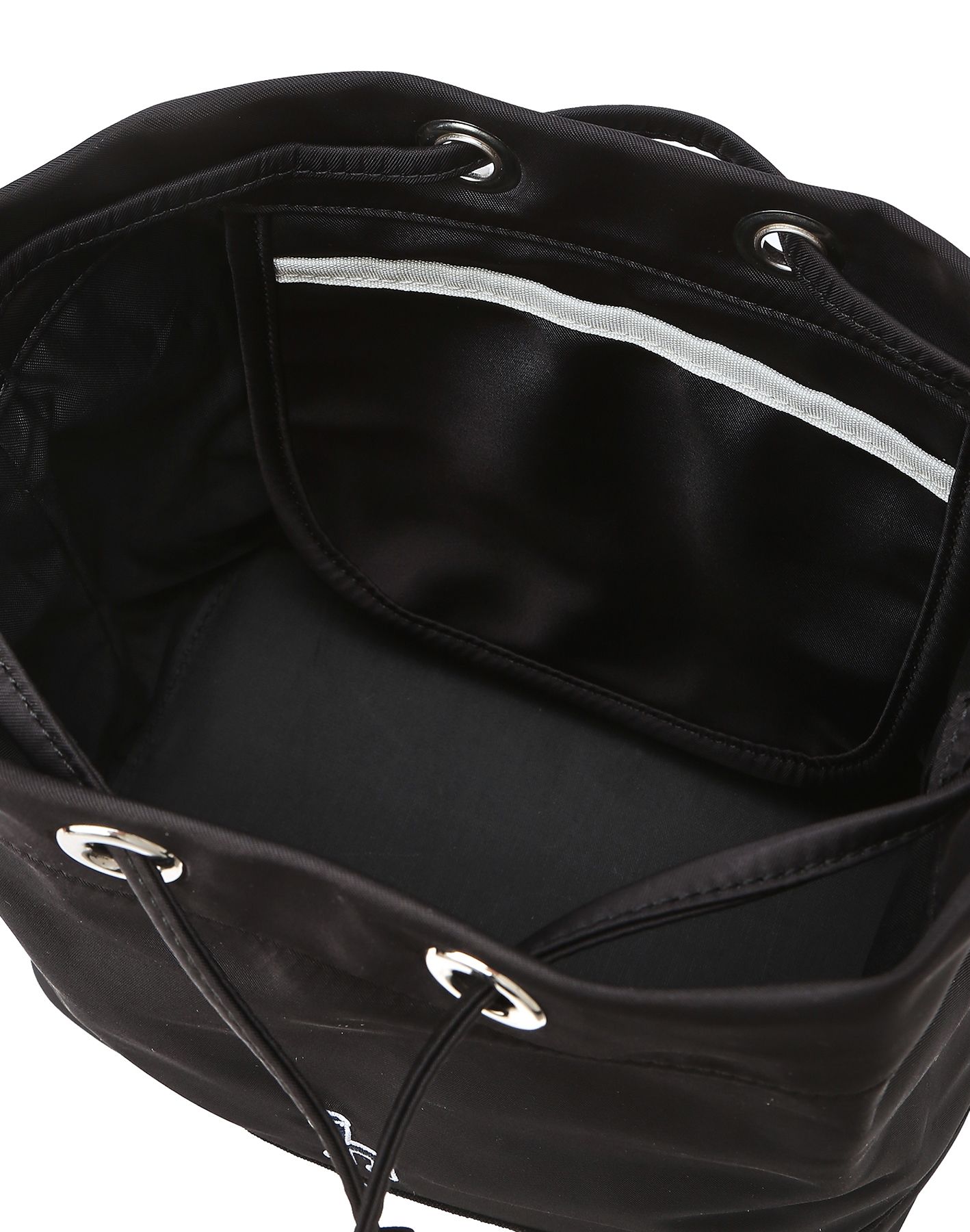 韓国人気ブランド★HAZZYS ★ Iconic Black Nylon Bucket Bag MUSINSA | Hazzys Men's Accessories [NEW H] Iconic nylon