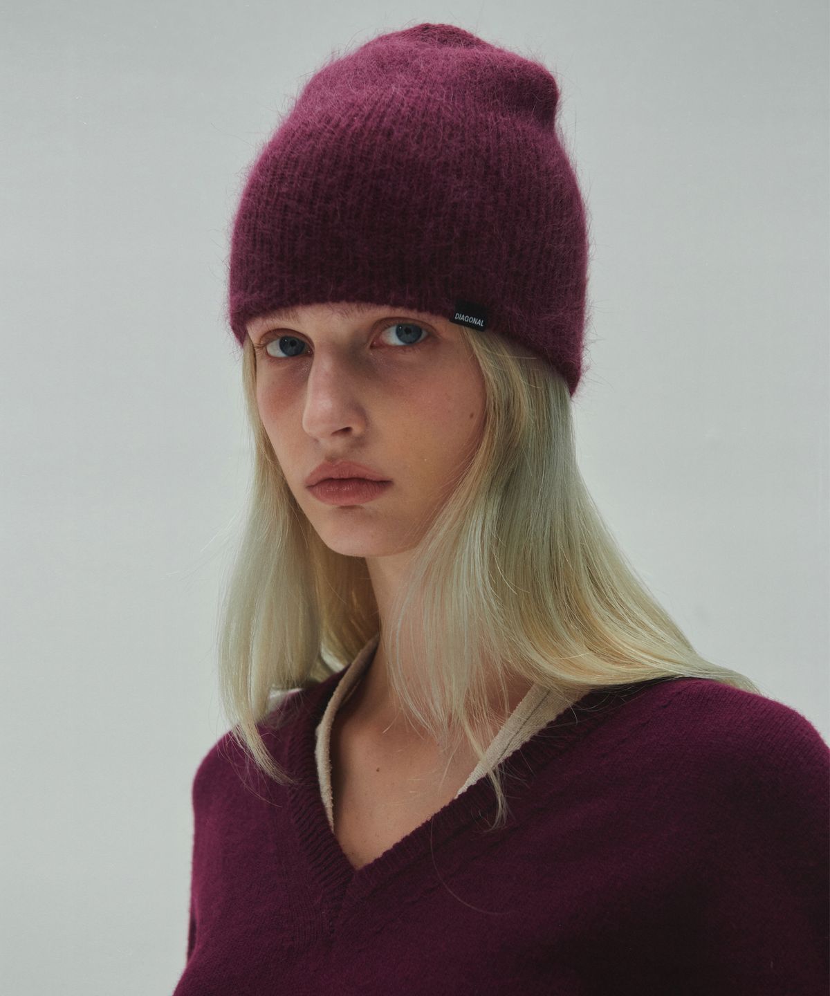 다이애그널(DIAGONAL) V NECK CASHMERE KNIT (plum)