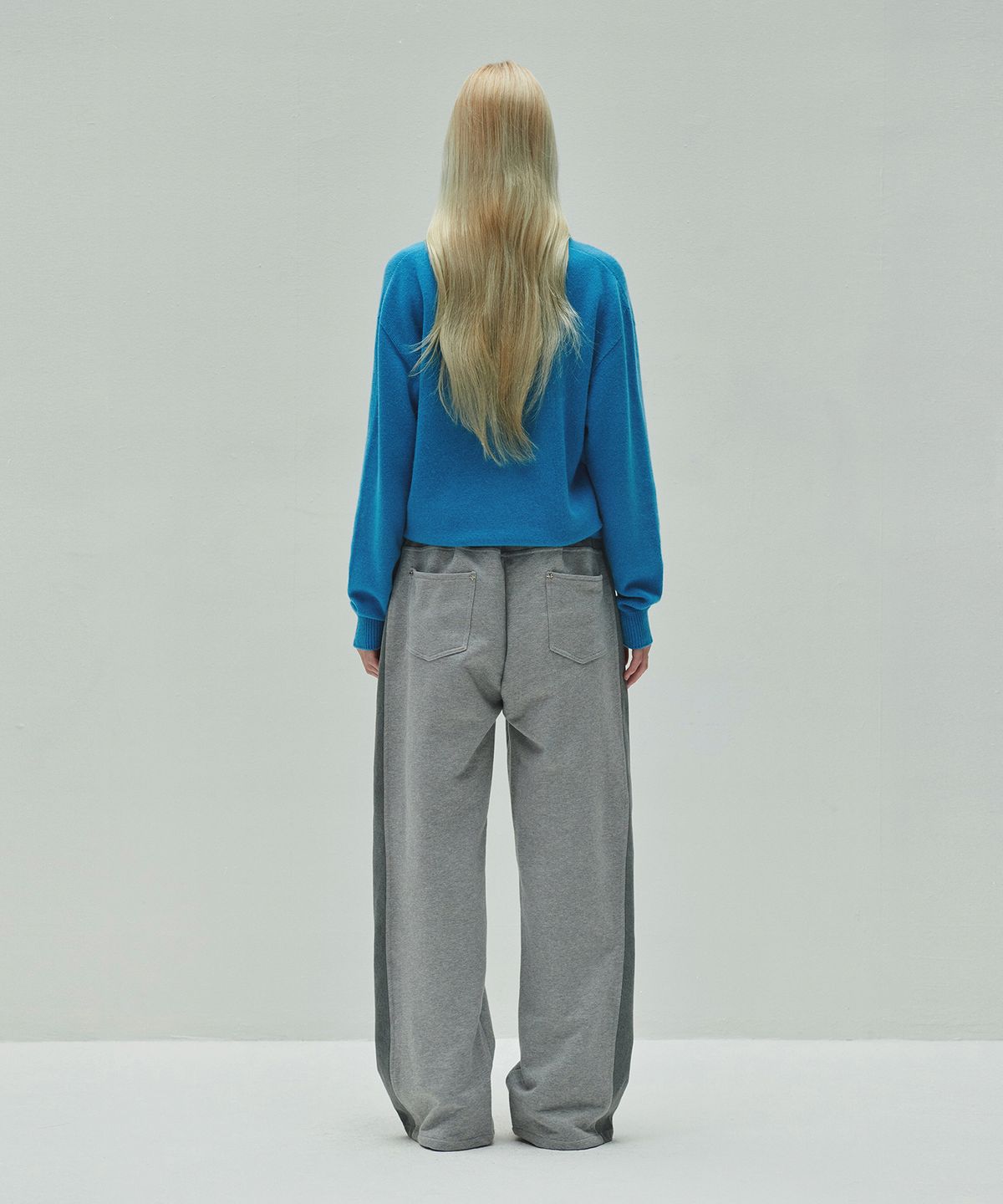 다이애그널(DIAGONAL) V NECK CASHMERE KNIT (blue)