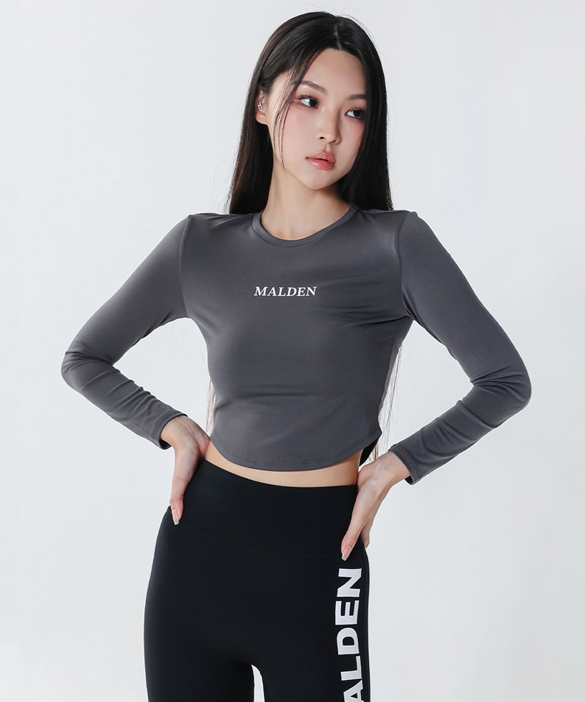 몰든(MALDEN) 코튼라이크 크롭 롱슬리브