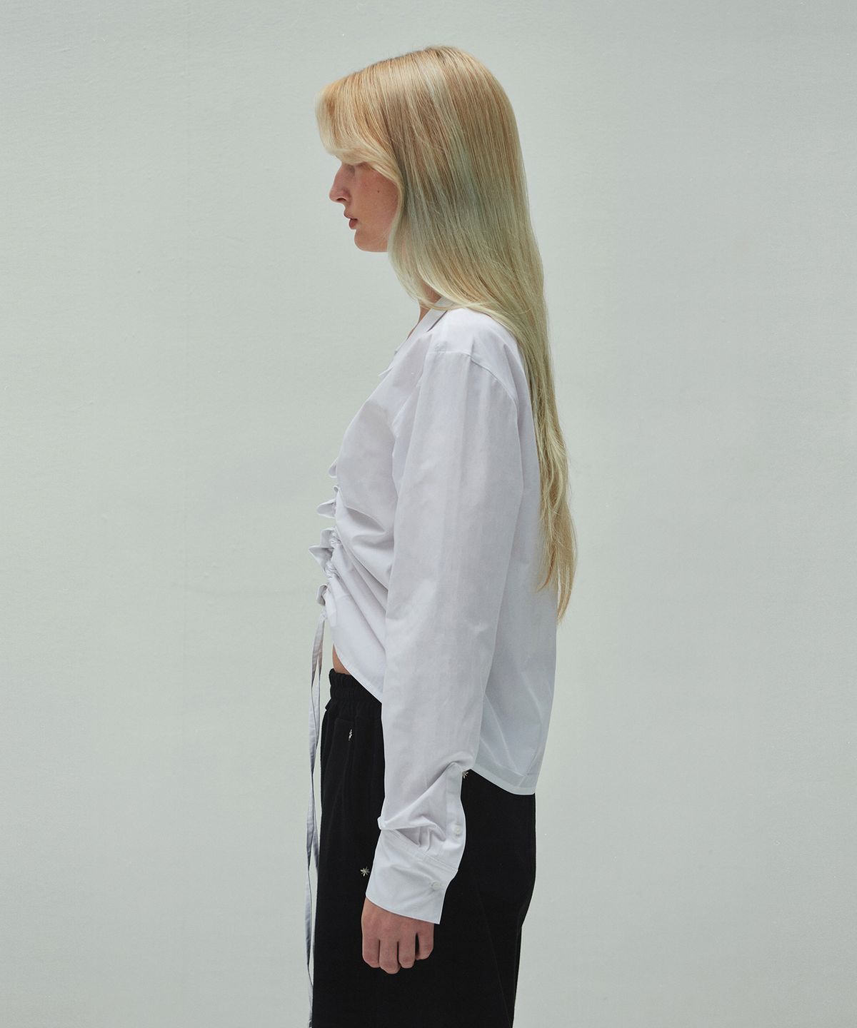 다이애그널(DIAGONAL) STRING SHIRRING SHIRTS (white)