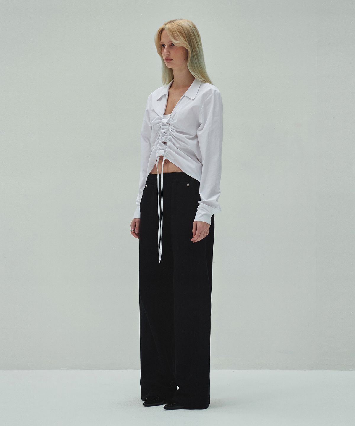 다이애그널(DIAGONAL) STRING SHIRRING SHIRTS (white)