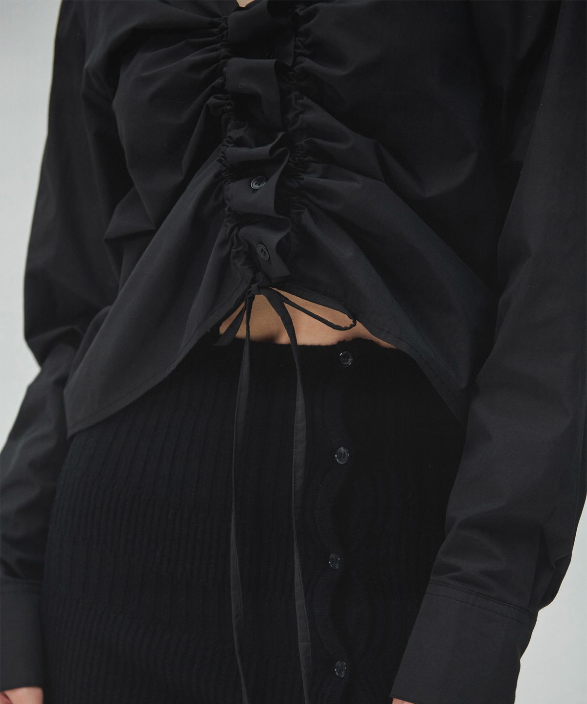 다이애그널(DIAGONAL) STRING SHIRRING SHIRTS (black)