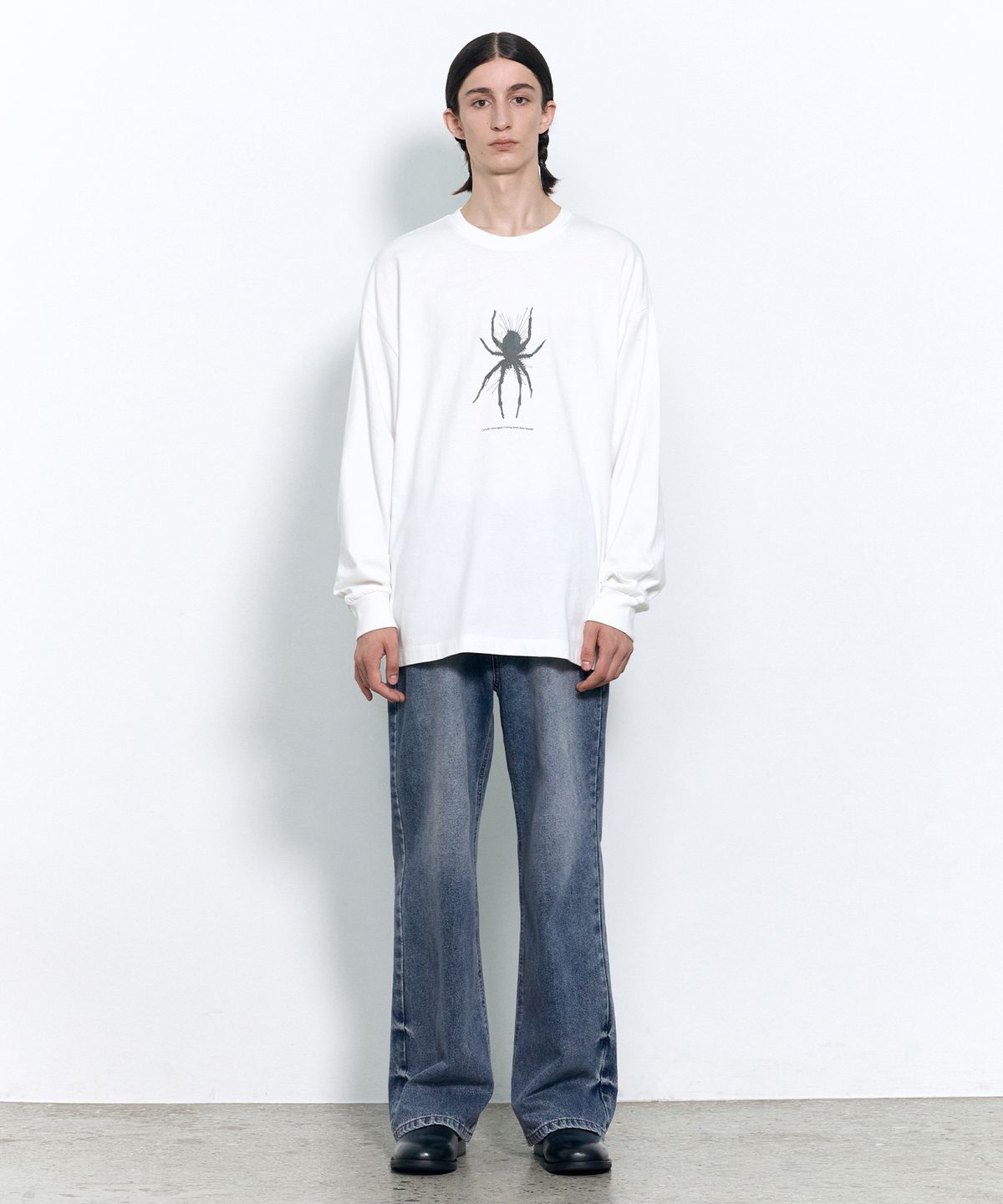 인사일런스(INSILENCE) 스파이더 롱슬리브 OFF WHITE
