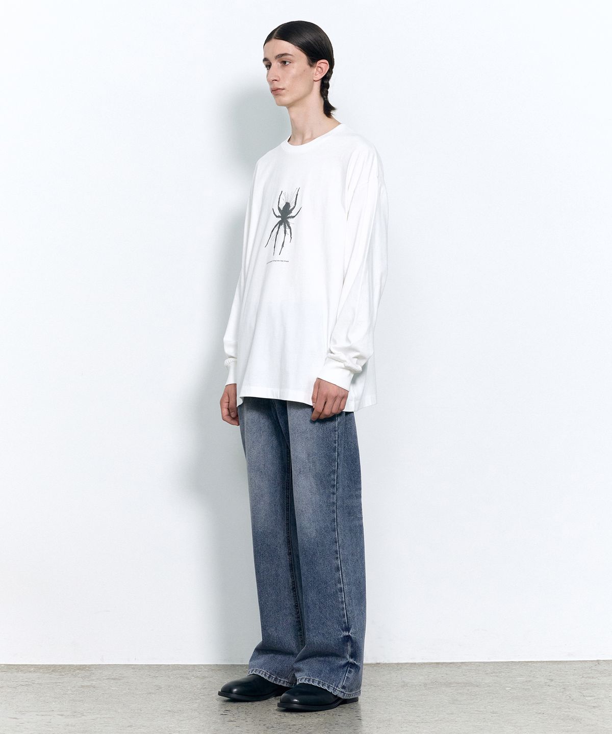 인사일런스(INSILENCE) 스파이더 롱슬리브 OFF WHITE