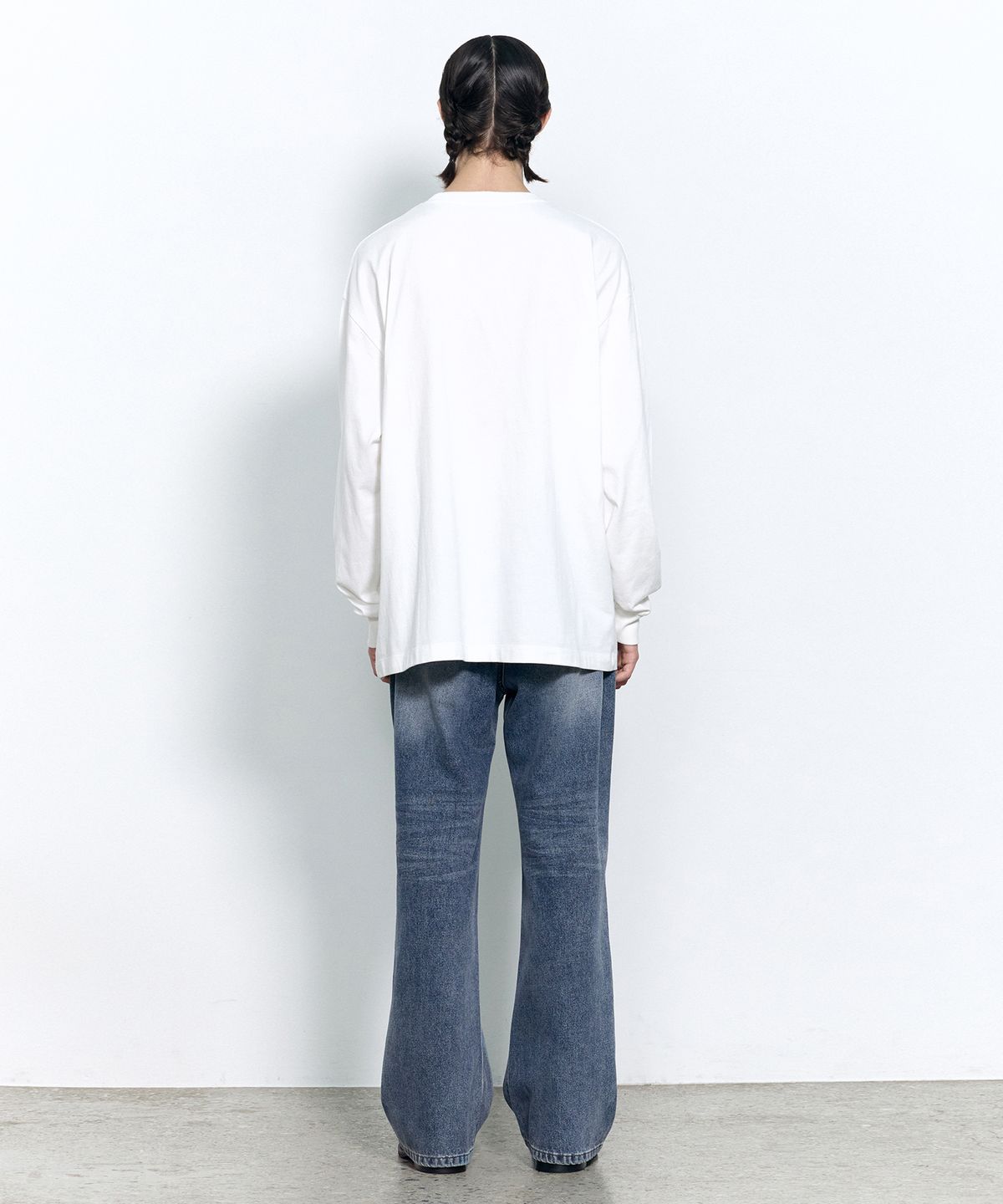 인사일런스(INSILENCE) 스파이더 롱슬리브 OFF WHITE