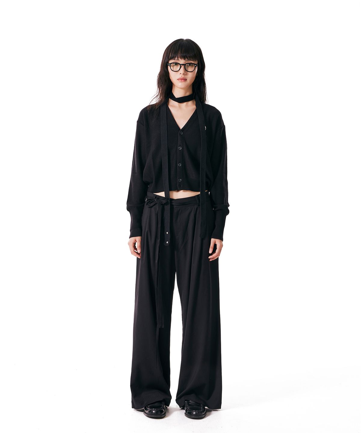 이우가마카라스(IUGAMAKARAS) Belted Striped Trousers (Black)