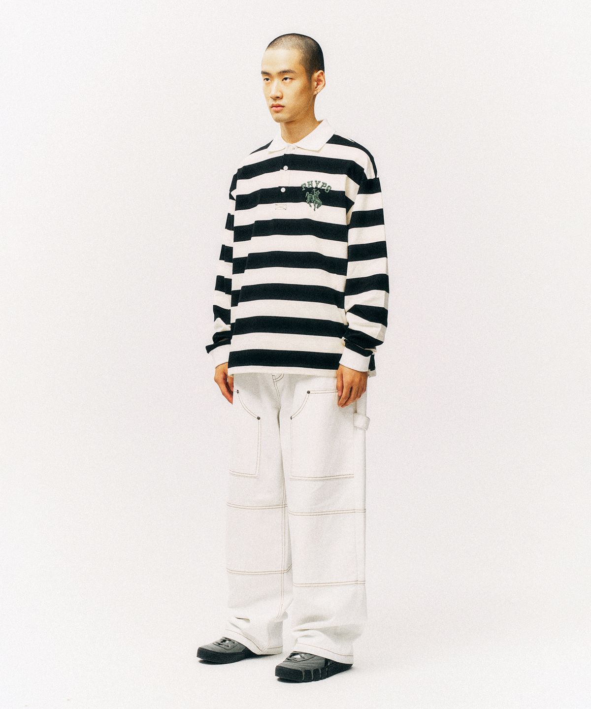 피지컬 디파트먼트(PHYSICAL DEPARTMENT) 홀스 라이딩 베어 럭비 티셔츠_블랙