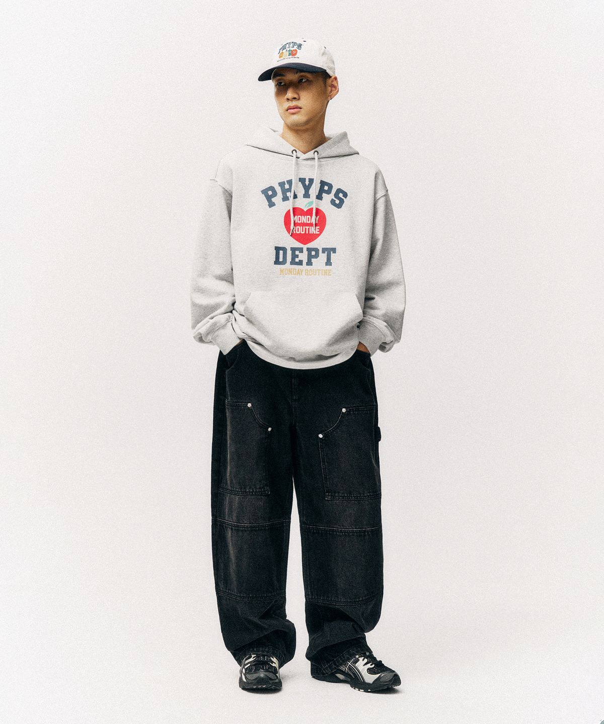 피지컬 디파트먼트(PHYSICAL DEPARTMENT) 하트애플 레이아웃 후드_그레이