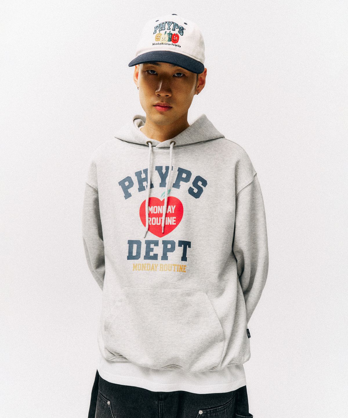 피지컬 디파트먼트(PHYSICAL DEPARTMENT) 하트애플 레이아웃 후드_그레이