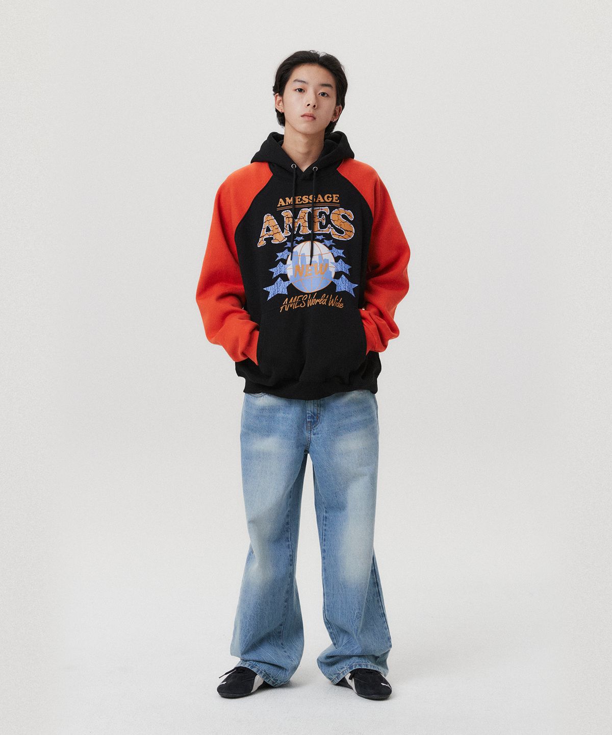 아메스 월드와이드(AMES-WORLDWIDE) VINTAGE WORLD GRAPHIC RAGLAN HOODIE BLACK