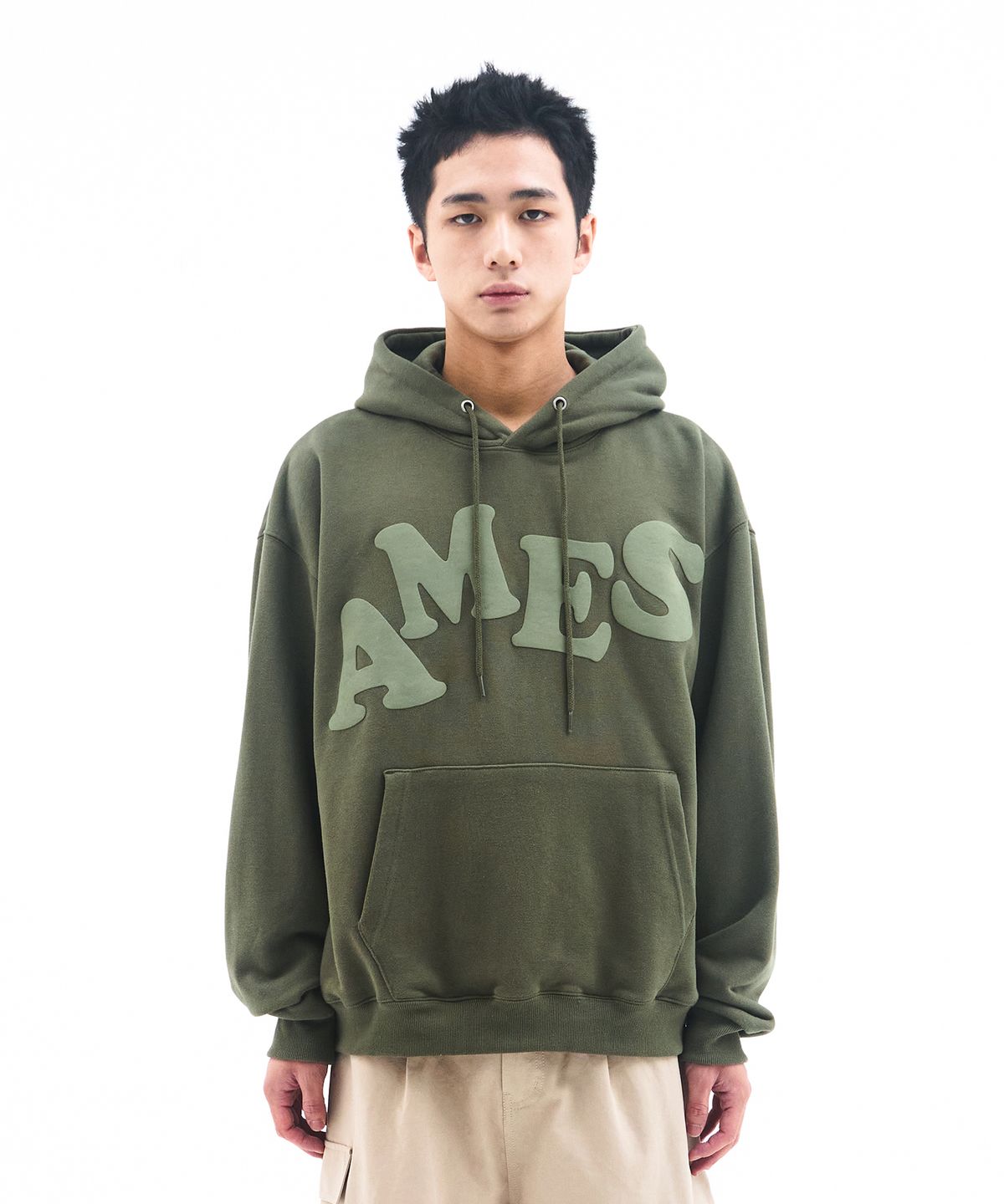 아메스 월드와이드(AMES-WORLDWIDE) BIG TYPO HOODIE KHAKI