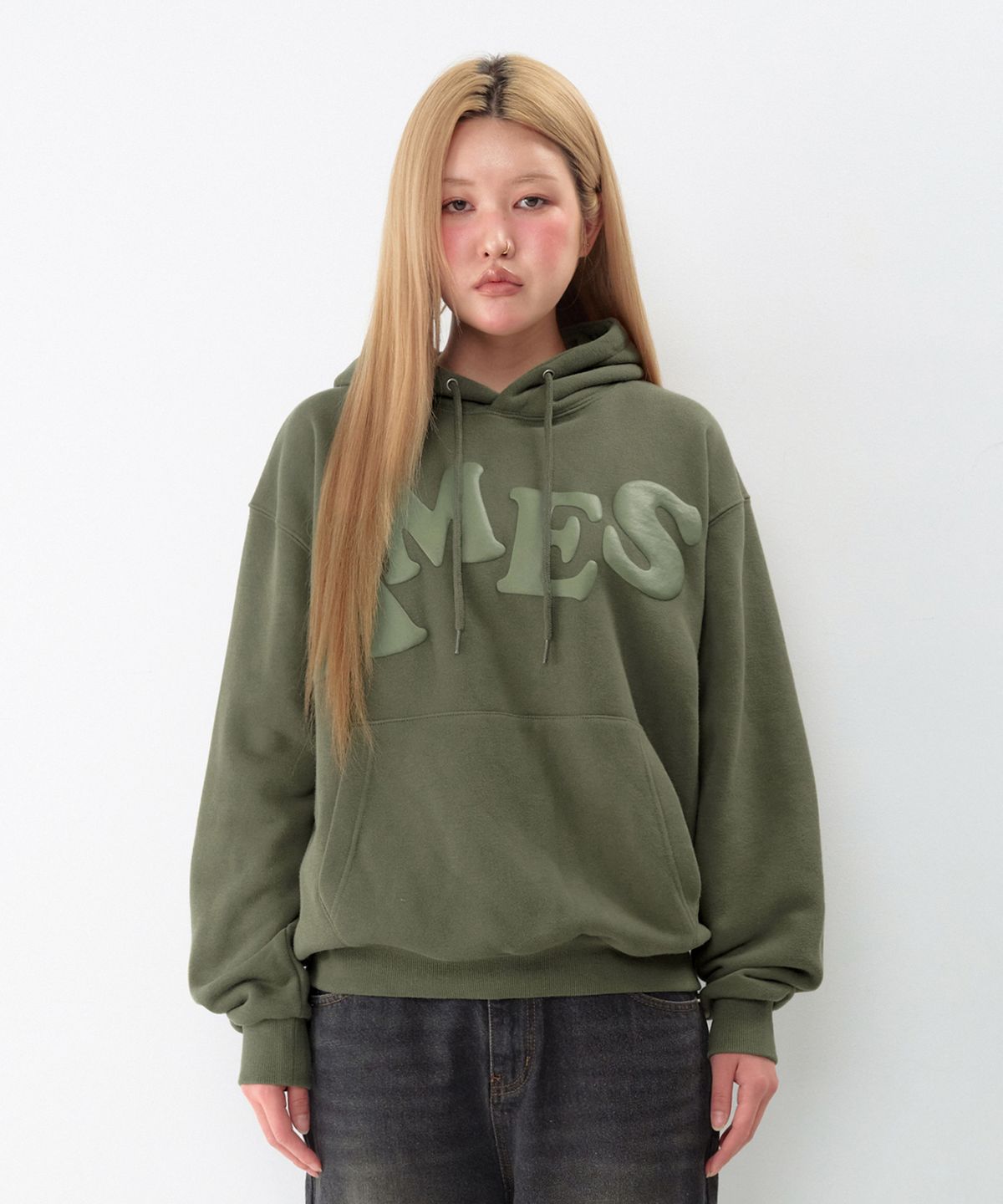 아메스 월드와이드(AMES-WORLDWIDE) BIG TYPO HOODIE KHAKI