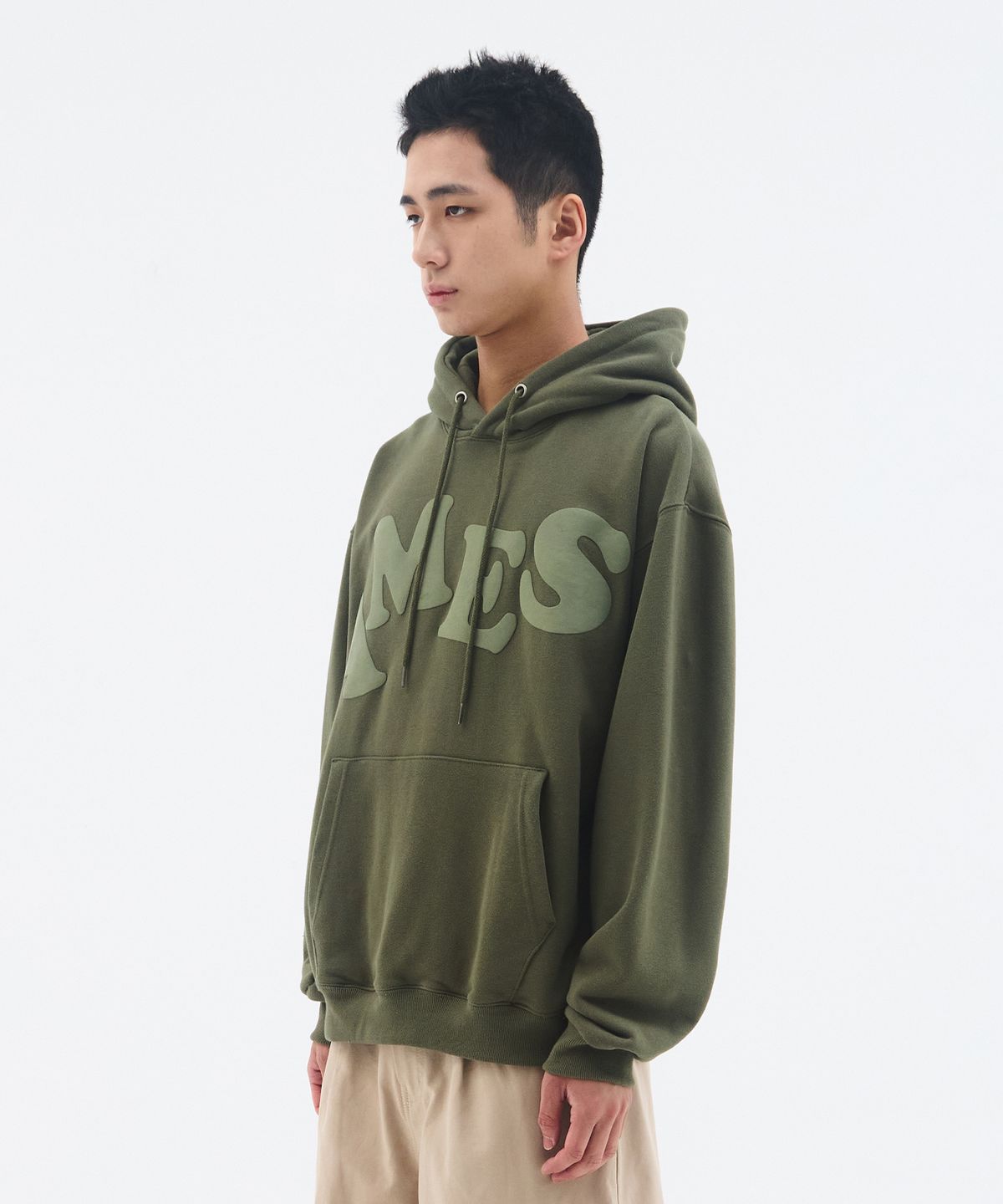 아메스 월드와이드(AMES-WORLDWIDE) BIG TYPO HOODIE KHAKI