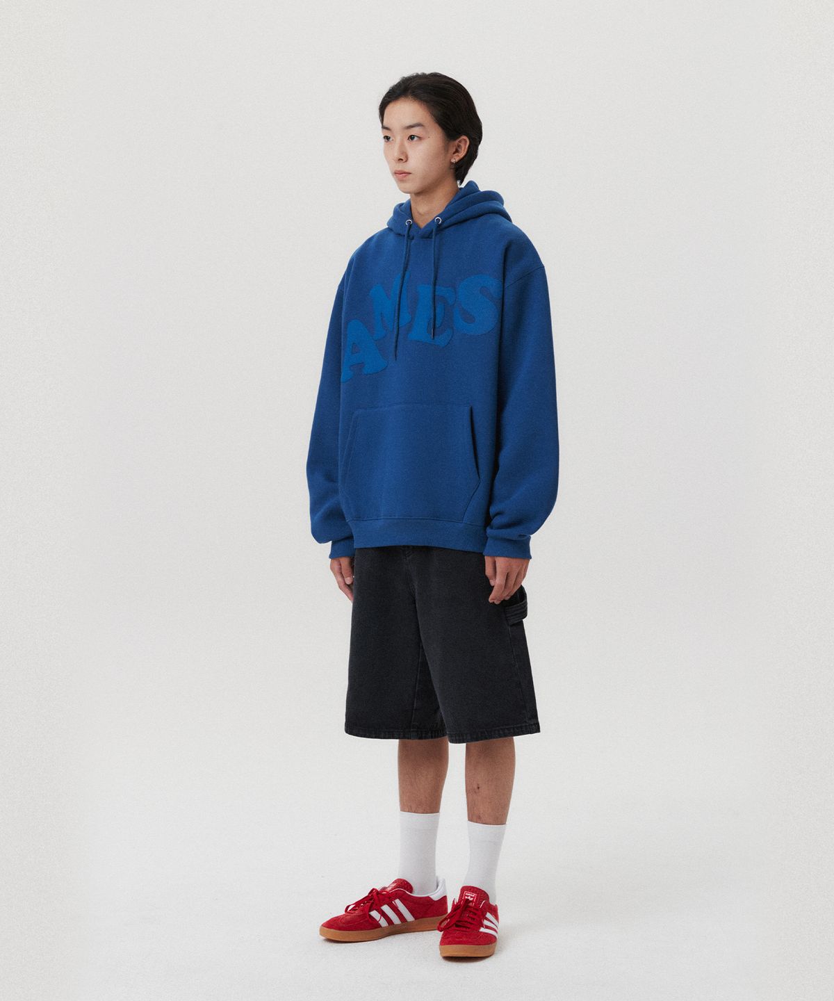 아메스 월드와이드(AMES-WORLDWIDE) BIG TYPO HOODIE NAVY
