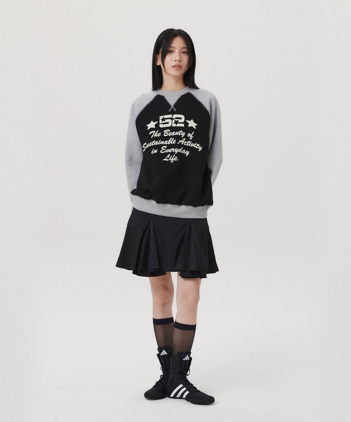 아메스 월드와이드(AMES-WORLDWIDE) LOGO TYPO RAGLAN SWEATSHIRT BLACK(AM2EFUM442A)
