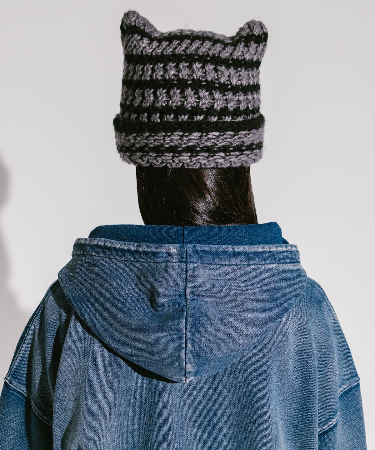 엘엠씨(LMC) CROCHET STRIPE SQUARE BEANIE charcoal