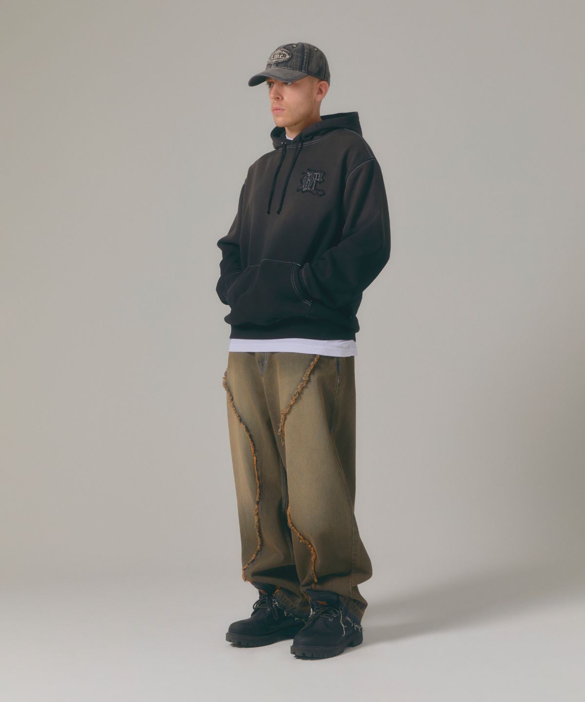 엘엠씨(LMC) CURVED RAW EDGE DENIM WIDE JEAN dark brown