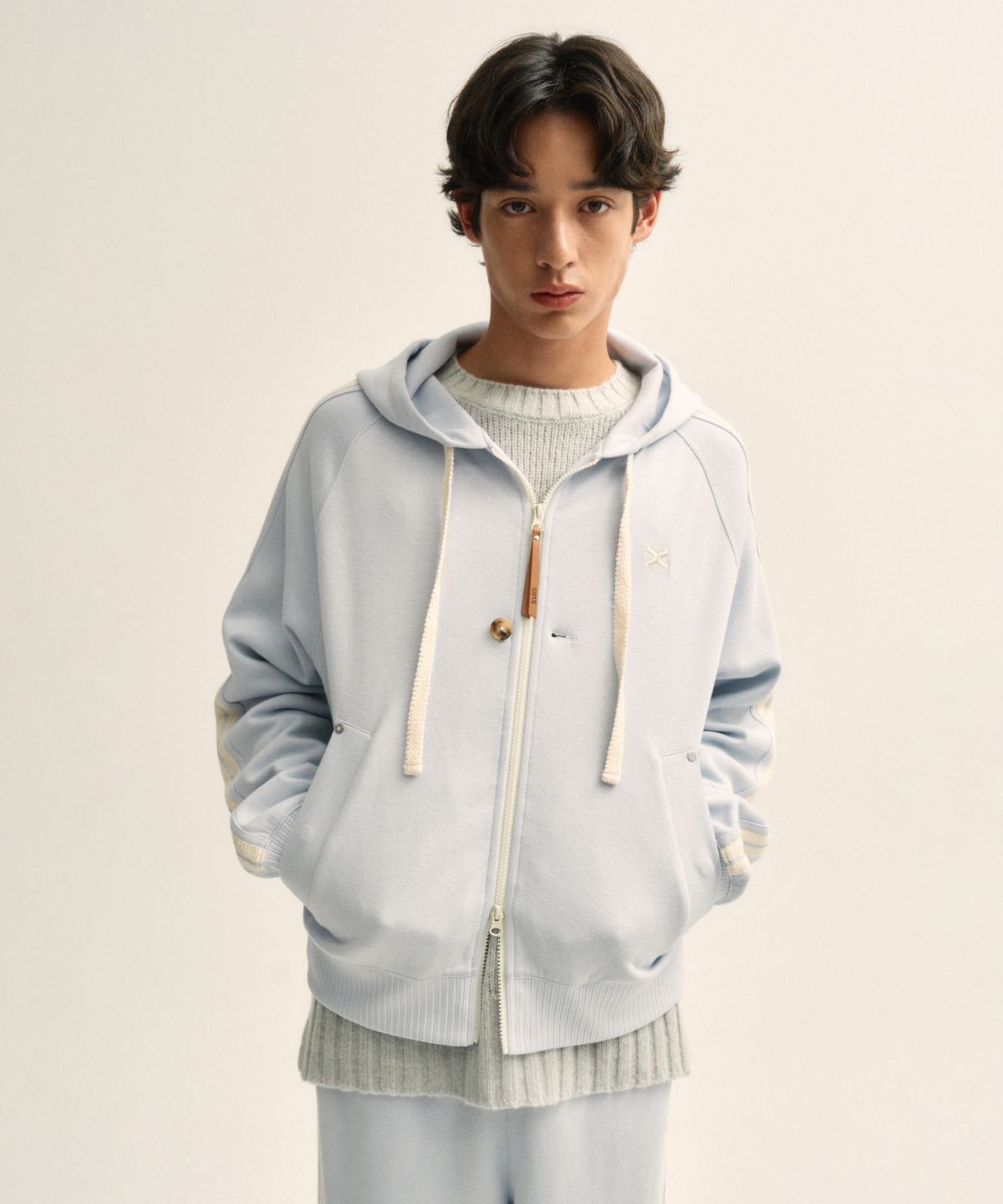 세터(SATUR) 로턴 루즈핏 후드 집업 스카이 블루