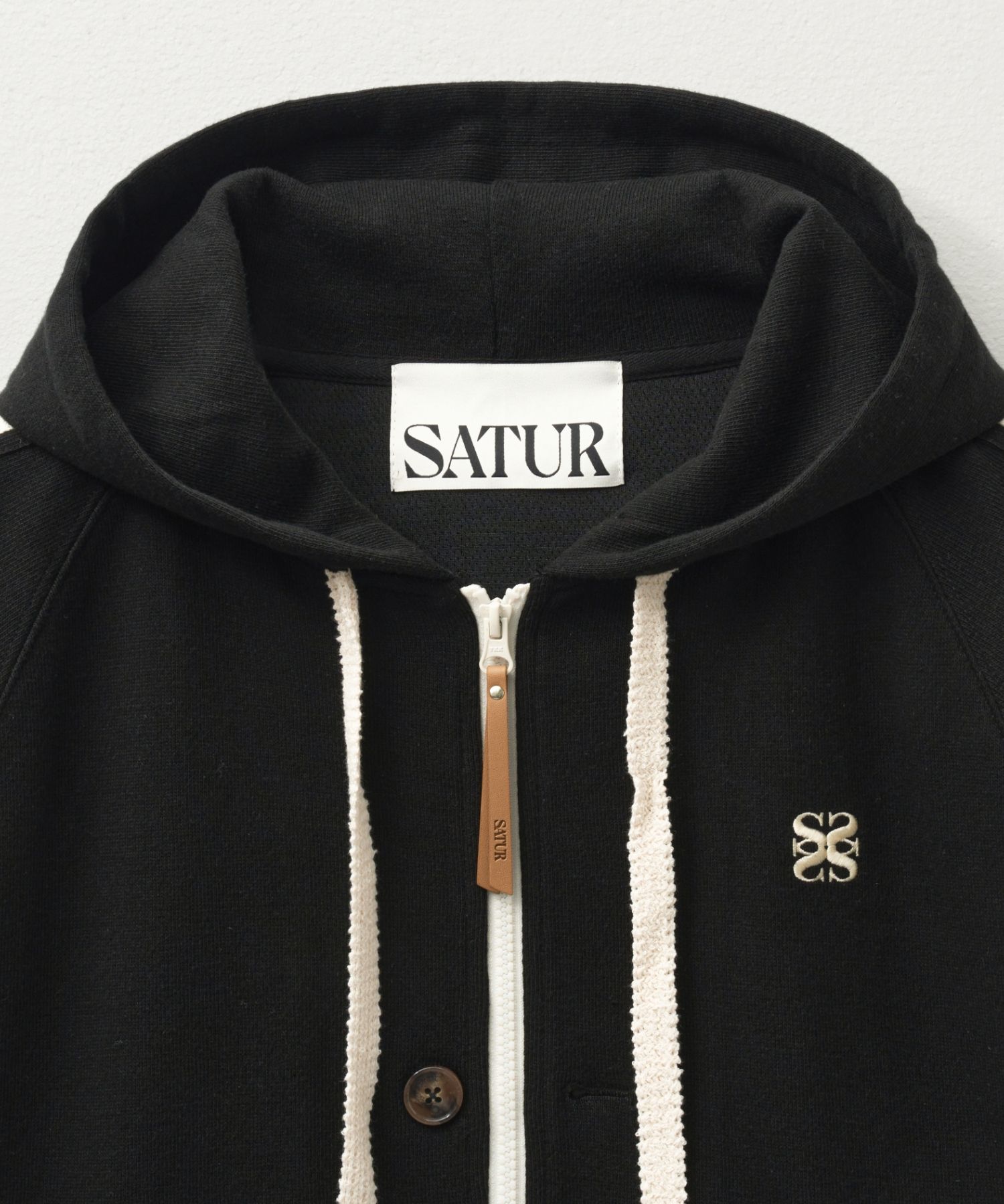 【SATUR】 Lawton Loose Fit Hood Zip-up /追跡付 MUSINSA | SATUR Lawton loose fit hood zip-up caviar black