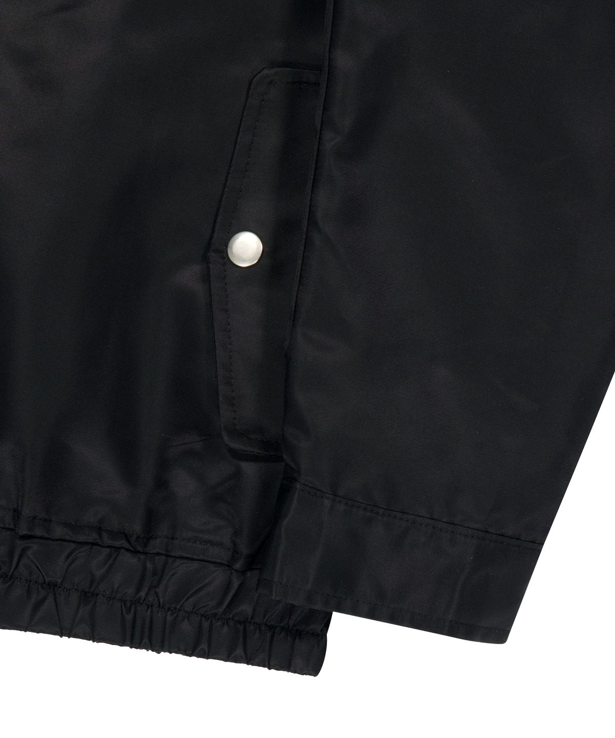 이우가마카라스(IUGAMAKARAS) Nylon Bomber Jacket (Black)