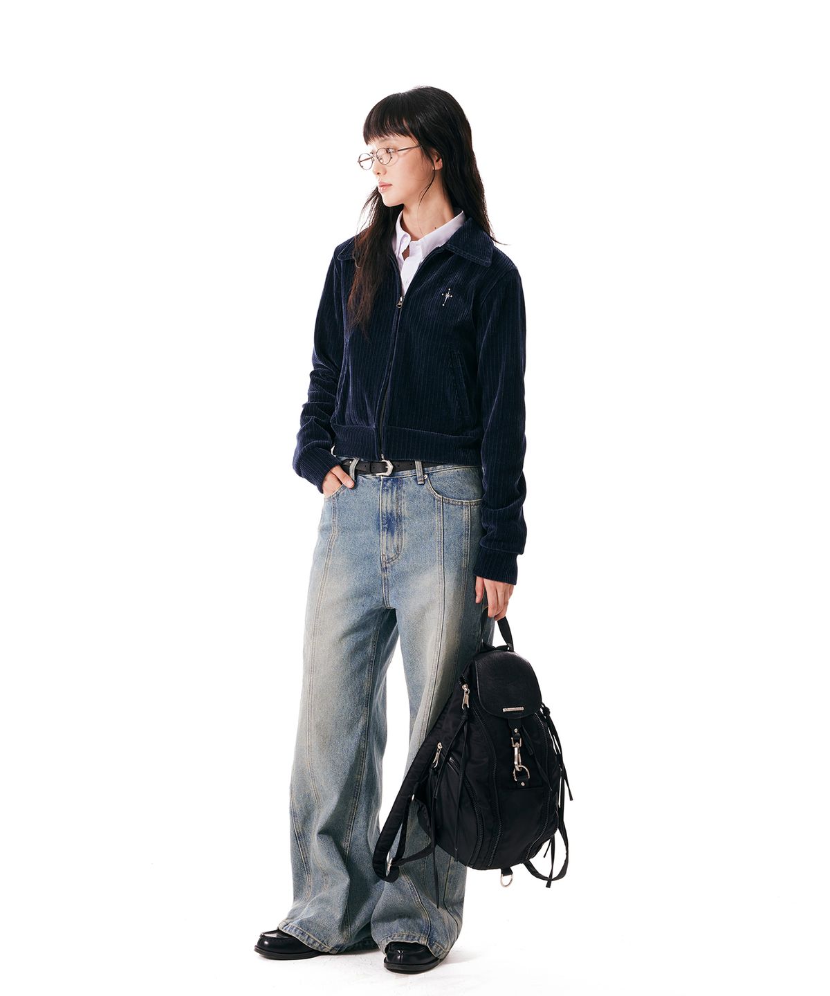 이우가마카라스(IUGAMAKARAS) Carabiner Nylon Backpack (Black)